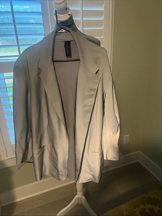 Norma Kamali Light Gray Oversized Blazer