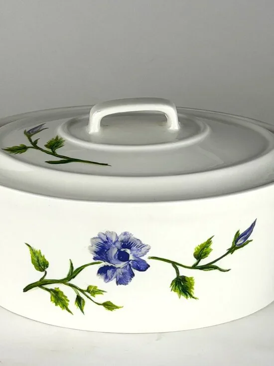 Blue Harbor Collection Blue Floral White Ceramic Oval Casserole Dish with Lid