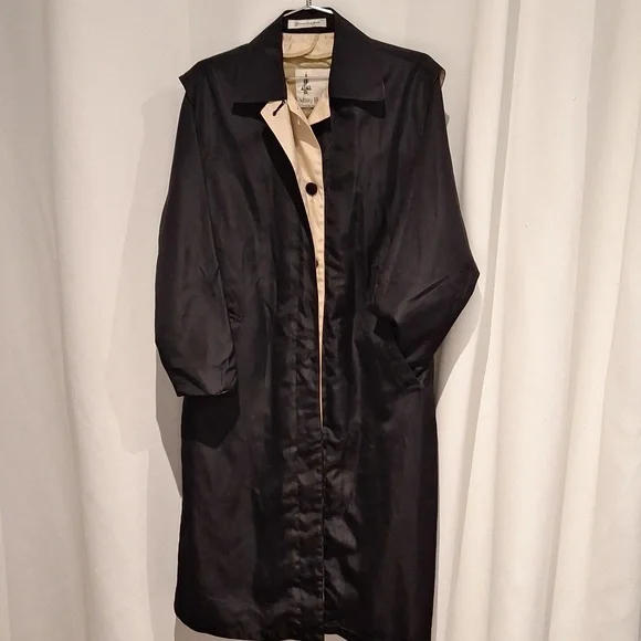 Vintage Misty Harbor packable trench coat