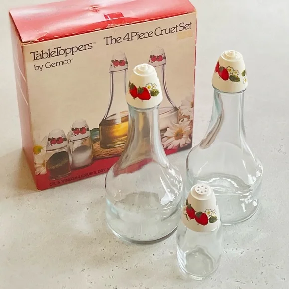 Vintage Gemco Oil & Vinegar Cruet Set Table Toppers Strawberry Dressing Salt 3pc
