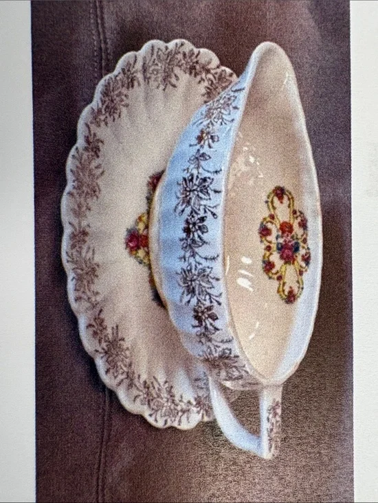 Vintage Franklinware Gravy Boat