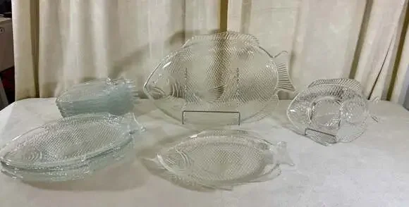 Vintage Anchor Hocking Clear Glass Fish Shaped Serving Platter and Plate Set