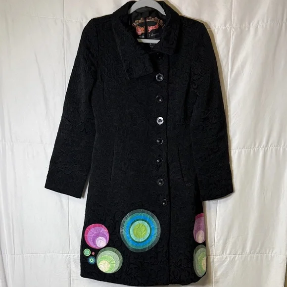 Desigual Black Textured Button Front‎ Coat Size 42 Colorful Circle Embellish