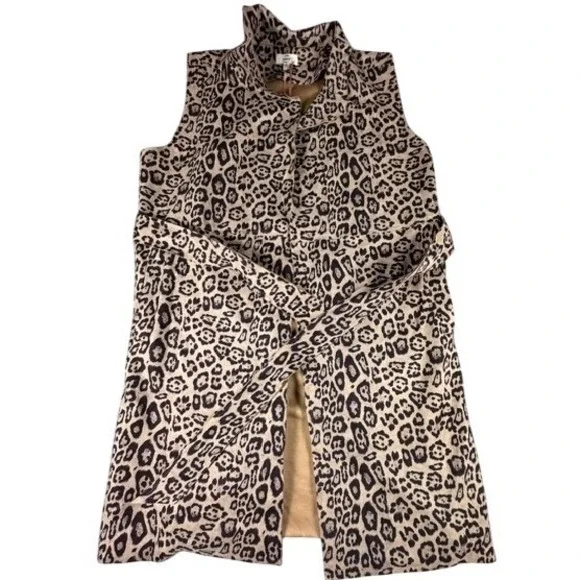 NWT Entro Leopard Print Top - Size Medium - Boutique Quality