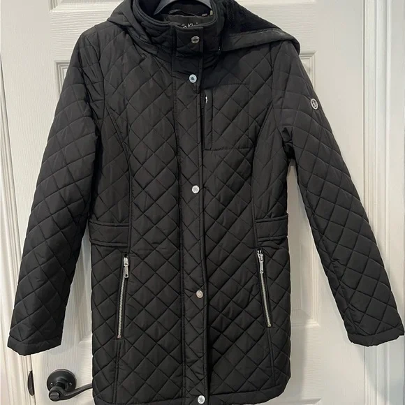 Calvin Klein Women Med Hooded Black Quilted  Pea Coat Front Zip/Button Closure