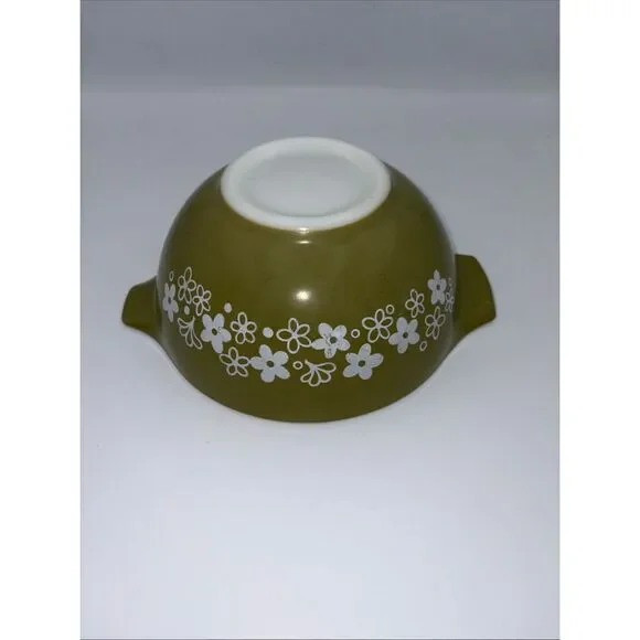 Vintage Pyrex 1.5 QT Cinderella Green Spring Blossom Bowl - 9.25