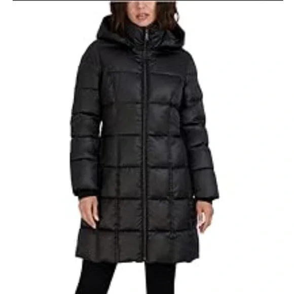 Aventure Womens XXL Ultra Light Down Puffer Jacket Black Hooded Parka 650 Fill