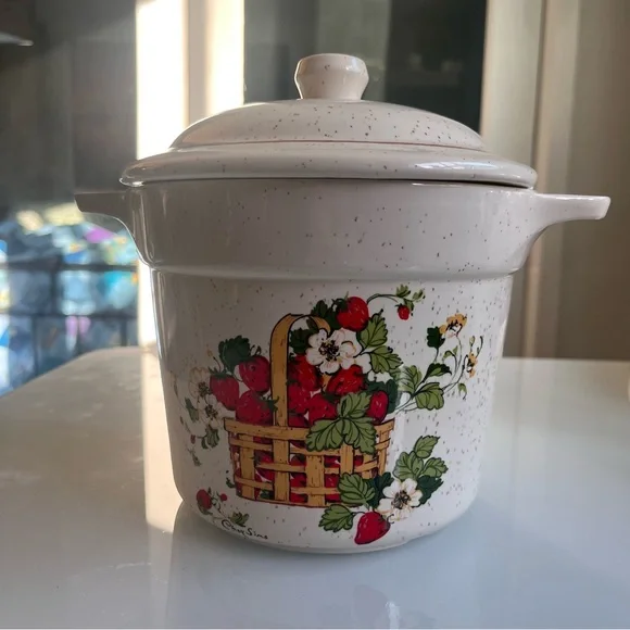 Vintage: Pottery Craft x‎ Cindy Sims: Strawberry Soup Tureen