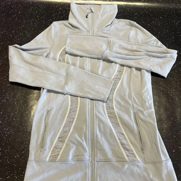 Lululemon Womens Define Jacket Long Sleeve‎ Thumbholes Size 8 Gray