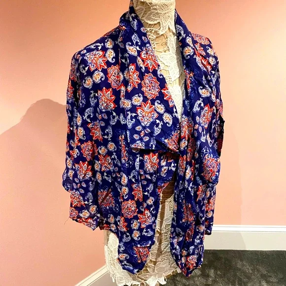 Hollister wrap