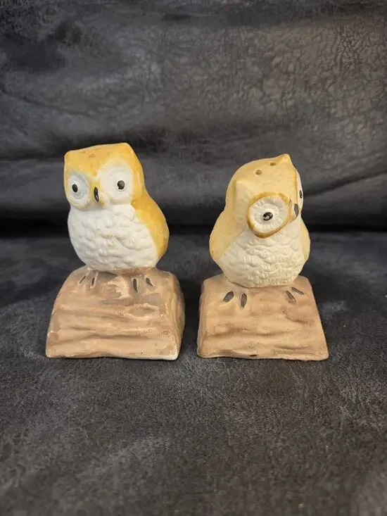 Vintage Ceramic Owl Salt and Pepper Shakers on Log Base Mid Century Modern Retro