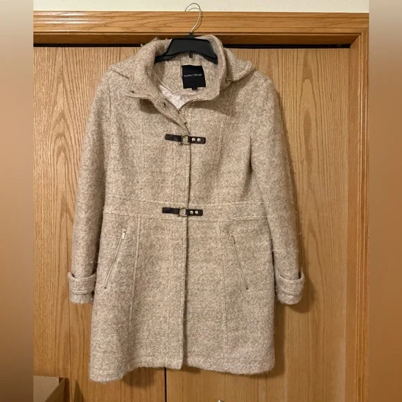 Ivanka Trump Beige Cream Tweed Trench‎ Coat with Buckle Details Wool Blend
