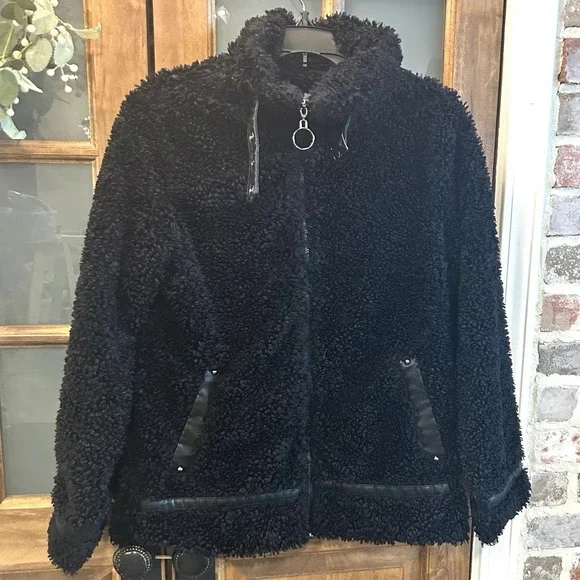 Madden Girl Jacket‎ S  Black Faux Fur Teddy Faux Leather Trim
