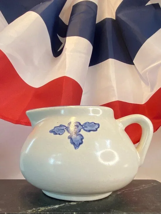 Pfaltzgraff Stoneware Round Gravy Pitcher/Boat Yorktowne Pattern (#414Y)
