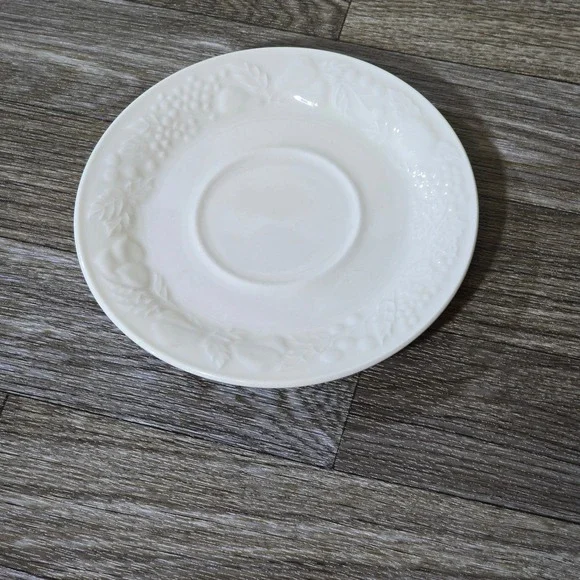 Lynns Stoneware Fruit Embossed 6.5in Saucer White Embossed‎ Fruit Vine Farmhouse