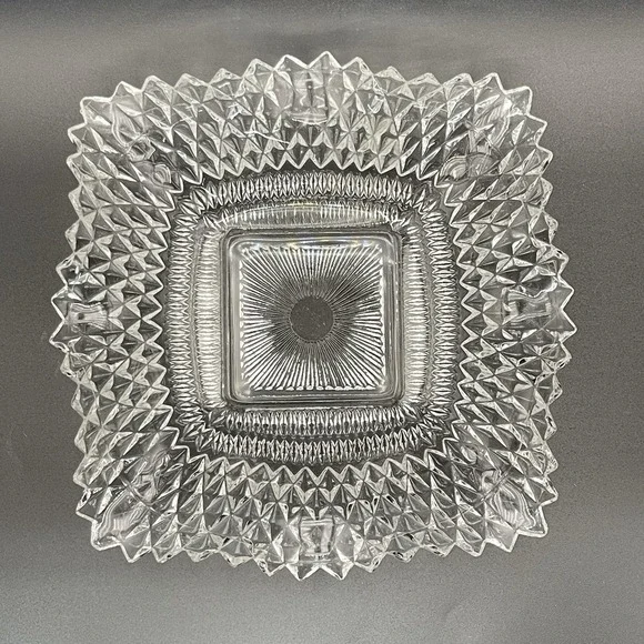 Diamond Point Square Glass‎ Bowl Clear Sunburst Center 7 Inch