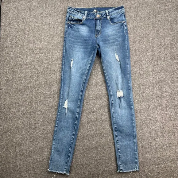 G&A Jeans Womens Size 7 Medium Wash Distressed Skinny Jeans Raw Frayed Hem Blue