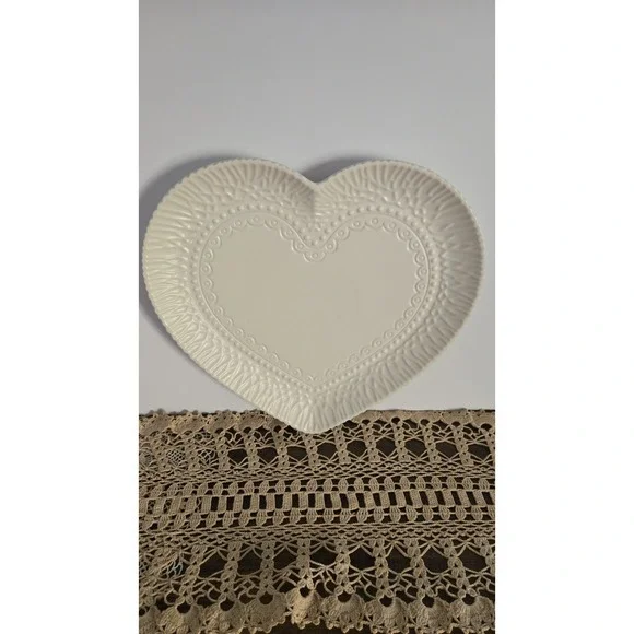 Crofton Heart Plate 13