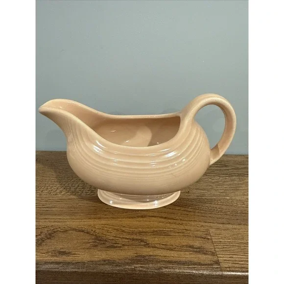 Vintage Fiesta Rose Apricot Peach Gravy Boat Homer Laughlin‎ Company Fiestaware