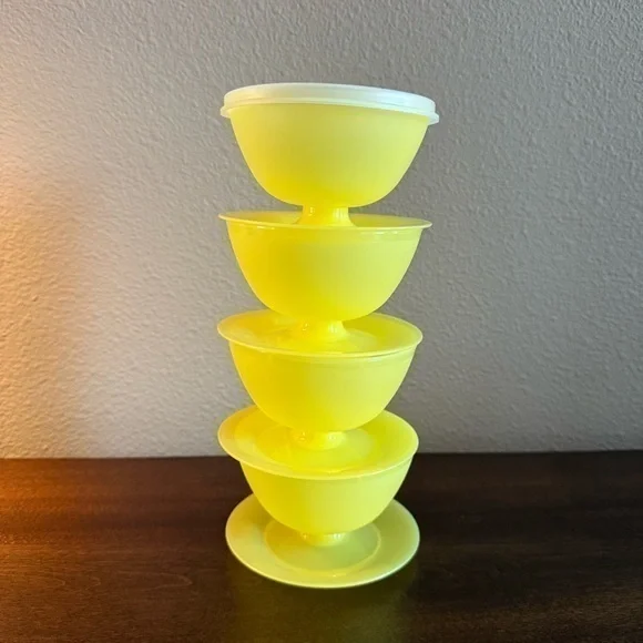 Vintage Tupperware Yellow parfait/ dessert Bowl Set