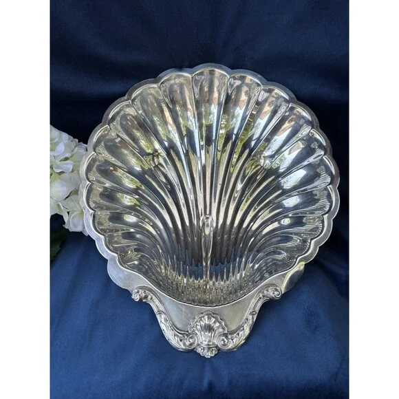 English Silver Corp. Large Silver Plated Scallop Shell Bowl USA