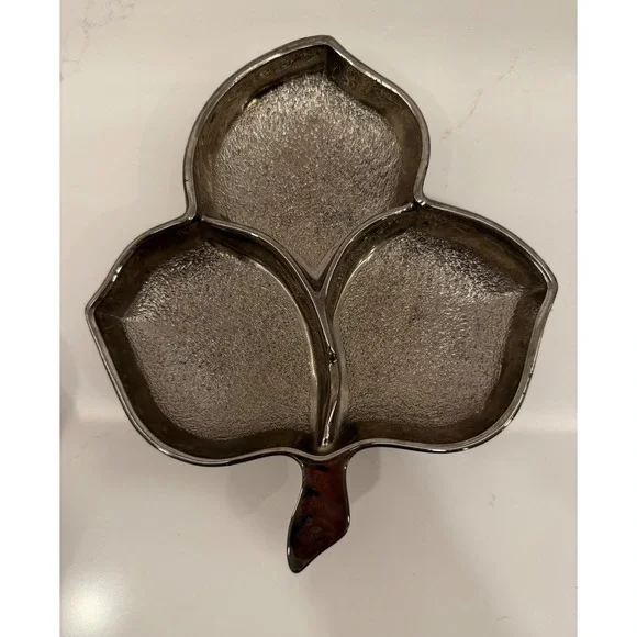Aluminum Clover‎ Leaf Divided Serving Dish Tray Textured Silver 1994