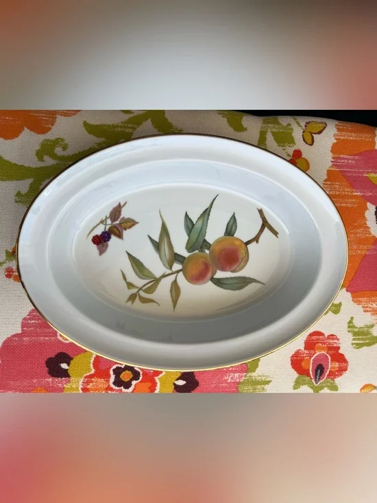 Vintage Royal Worcester Evesham Gold Oval Vegetable Serving Dish/Baker – England