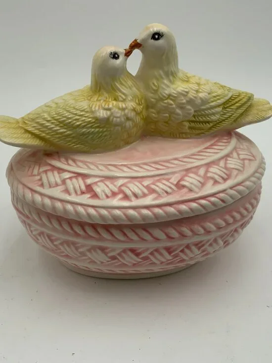 Signed Vintage Ceramic Yellow Love Birds on Pink Woven Basket Covered Candy Dish