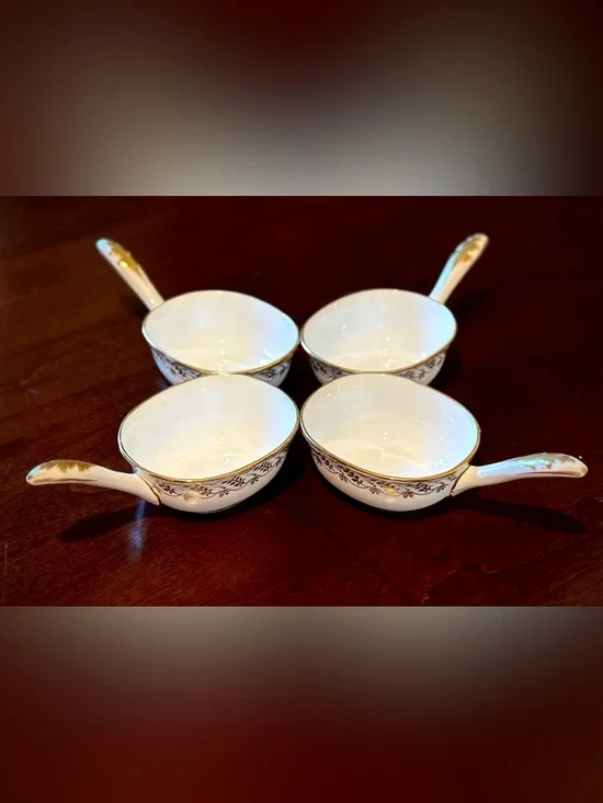 Antique Davis Collamore & Co. individual Serving Dishes, set of 4