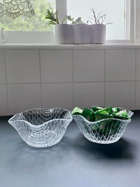 Set of 2 little cute glass candy bowls