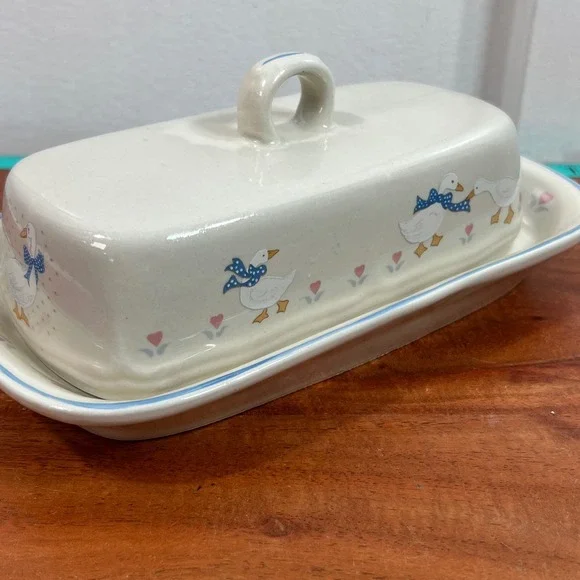 RARE Brick Oven Stoneware Aunt Rhody Goose Butter Dish with Lid Blue Pink Hearts