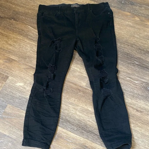 Torrid black stretch women’s jeans size 18s