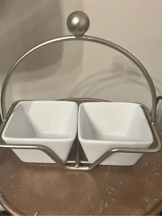 The Pampered Chef White Ceramic Double Dip Bowl Set with Metal Stand