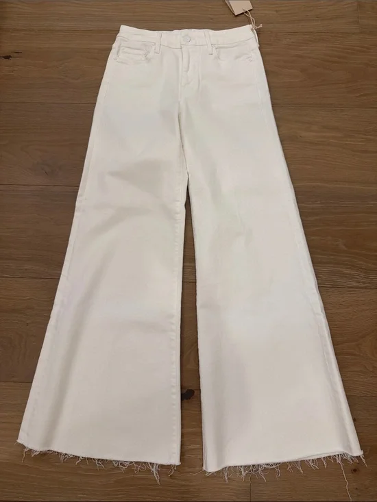 MOTHER The Roller Fray Wide-Leg Jeans in Fairest of them all wash