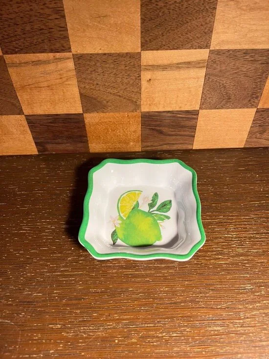 Small Square Scalloped Edges Lime Bowl A557
