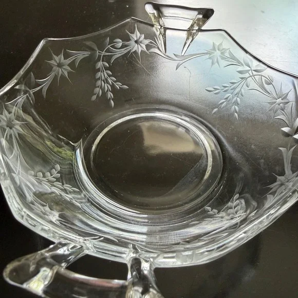 Vintage Etched‎ Glass Serving Bowl Scalloped Floral Double Handle Mid Century