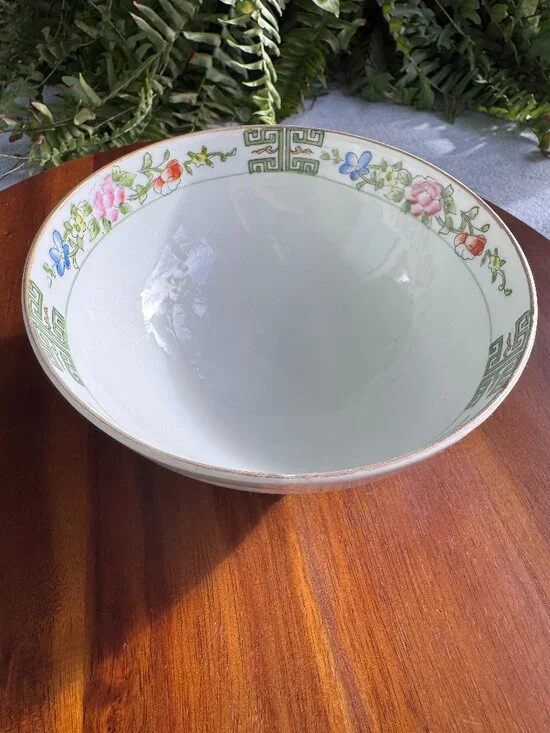 Antique Nippon 3-Footed Porcelain Bowl – Hand-Painted Floral Design
