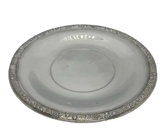 Mid 20th Century Lunt 10 3/4” Round Silver Plated Tray Grape Fruit Edge Design