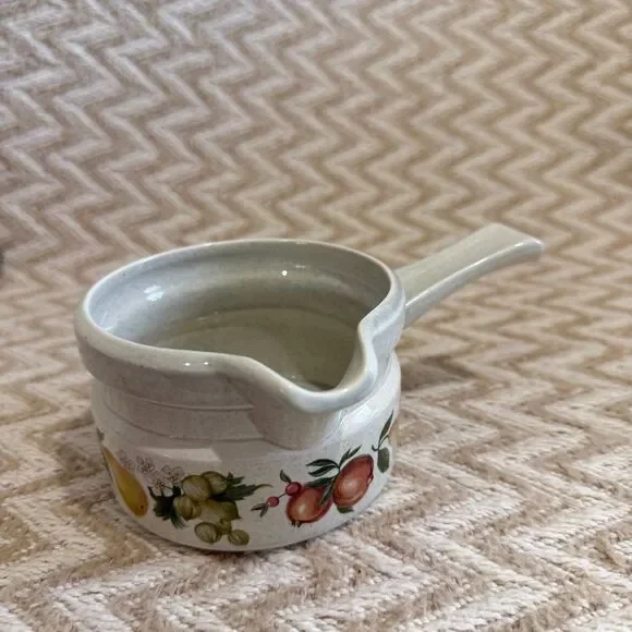 Quince by Wedgewood Round Gravy Boat Stoneware