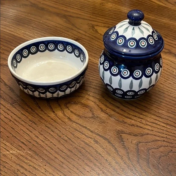 Blue and White Ceramic Bowl‎ and Jar Set