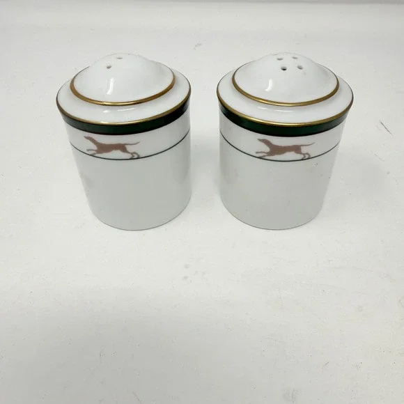 Noritake Royal Hunt #3930 Salt & Pepper Shaker‎ SET, 2 3/4