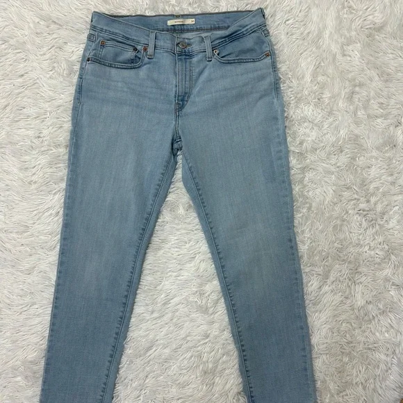Levi Strauss Light Wash Women's Jeans - Classic Stretch Denim Size30