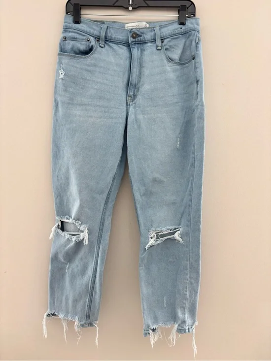 Abercrombie & Fitch A&F Mom Jeans High Rise Distressed Raw Hem Light Wash