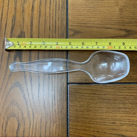 Free item: plastic serving spoon