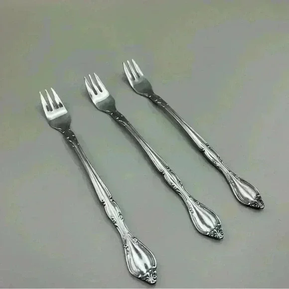 Set Of 3 Towle Supreme Cutlery 5.5” Winter Rose Cocktail/Seafood Fork Stainless