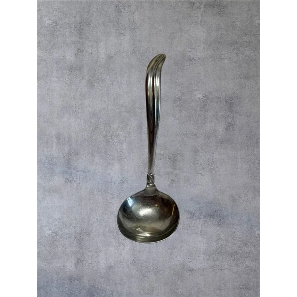 Gravy Ladle 6.5in Stainless Flatware Japan Curved Handle Flower Leaf