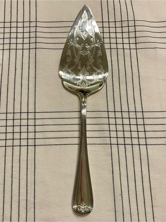 Silver Plated Ornate Cake Server - Elegant Stainless Finish