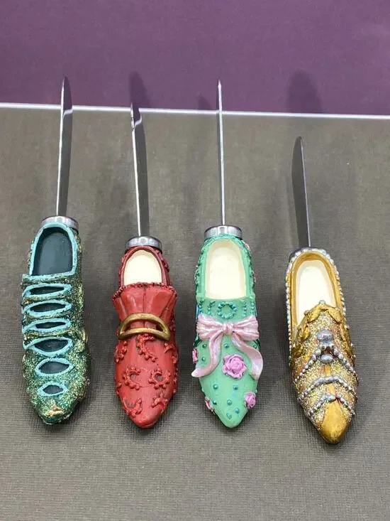 4pc Boston Wharehouse High Heels Shoes Cheese/Butter Knives Stainless Steel