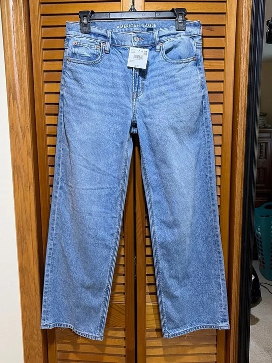 NWT American Eagle Outfitters Stovepipe Jeans Size 2 Short