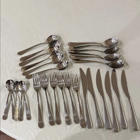 Bed bath and beyond silverware 29 pcs